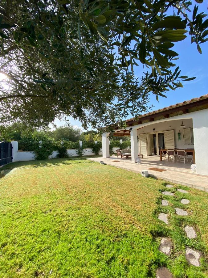 La Casa Dell Olivo Villa Castiadas Exterior photo